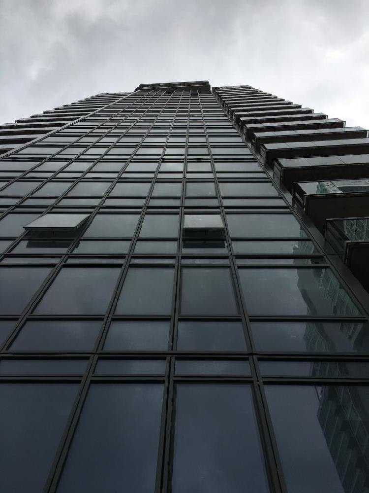 TOM CONDOS (Montreal Canada)