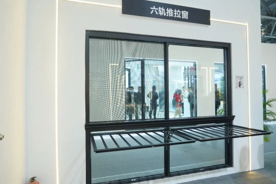2024.03.14-“隐”领品质、聚焦色彩！永利坚参加第30届广州门窗展精彩回顾_1_16_translate_202507011552232285.png