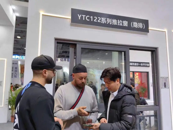 2024.03.14-“隐”领品质、聚焦色彩！永利坚参加第30届广州门窗展精彩回顾_1_16_translate_202507011552232648.png